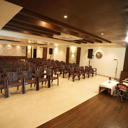 فندق Sri Ambal Grand Virudunagar المظهر الخارجي الصورة