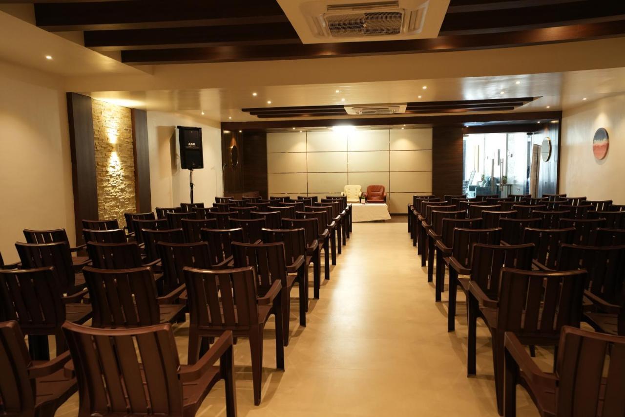 فندق Sri Ambal Grand Virudunagar المظهر الخارجي الصورة
